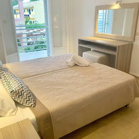 Erosea Aparthotel Kavos